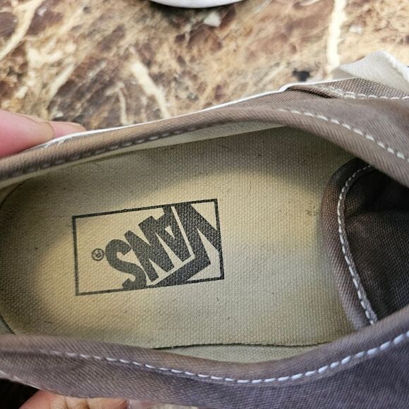 Vans women's Off The Wall skateboard low gray shoe size 8.5. 444 - Picture 8 of 10